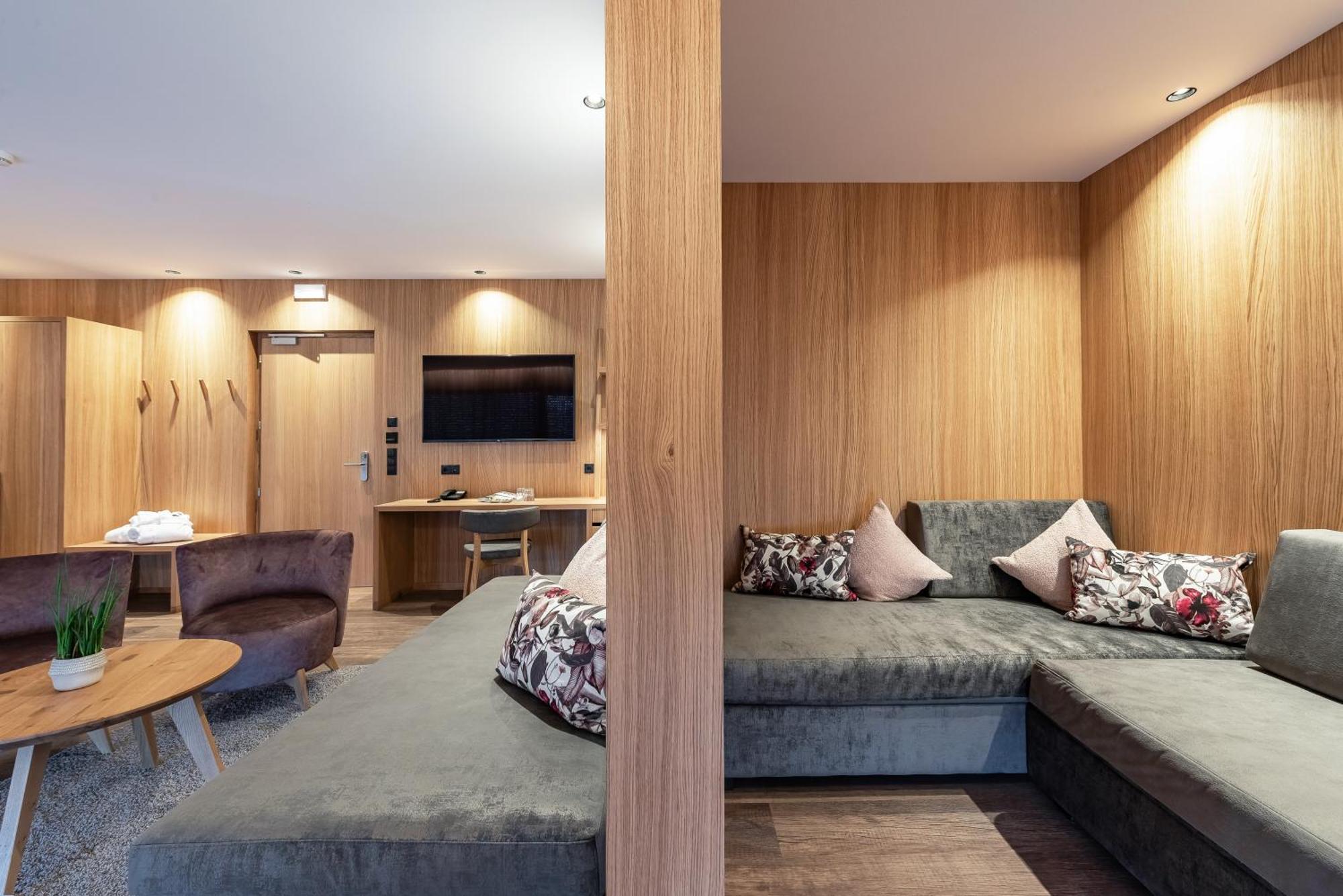 Hotel Langhof Natz-Schabs Εξωτερικό φωτογραφία