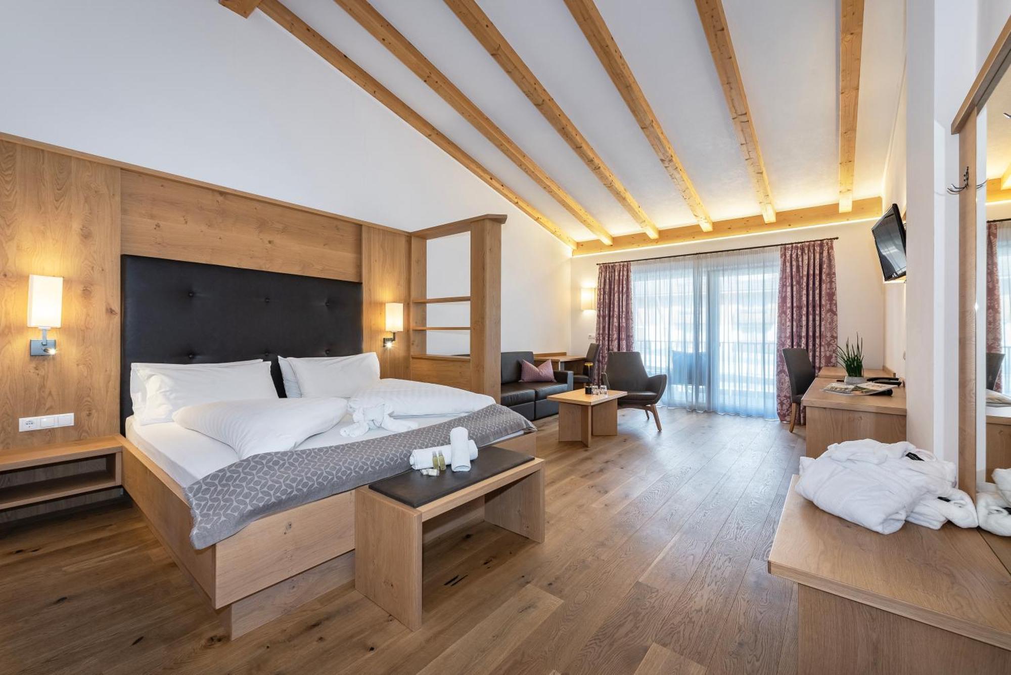 Hotel Langhof Natz-Schabs Εξωτερικό φωτογραφία